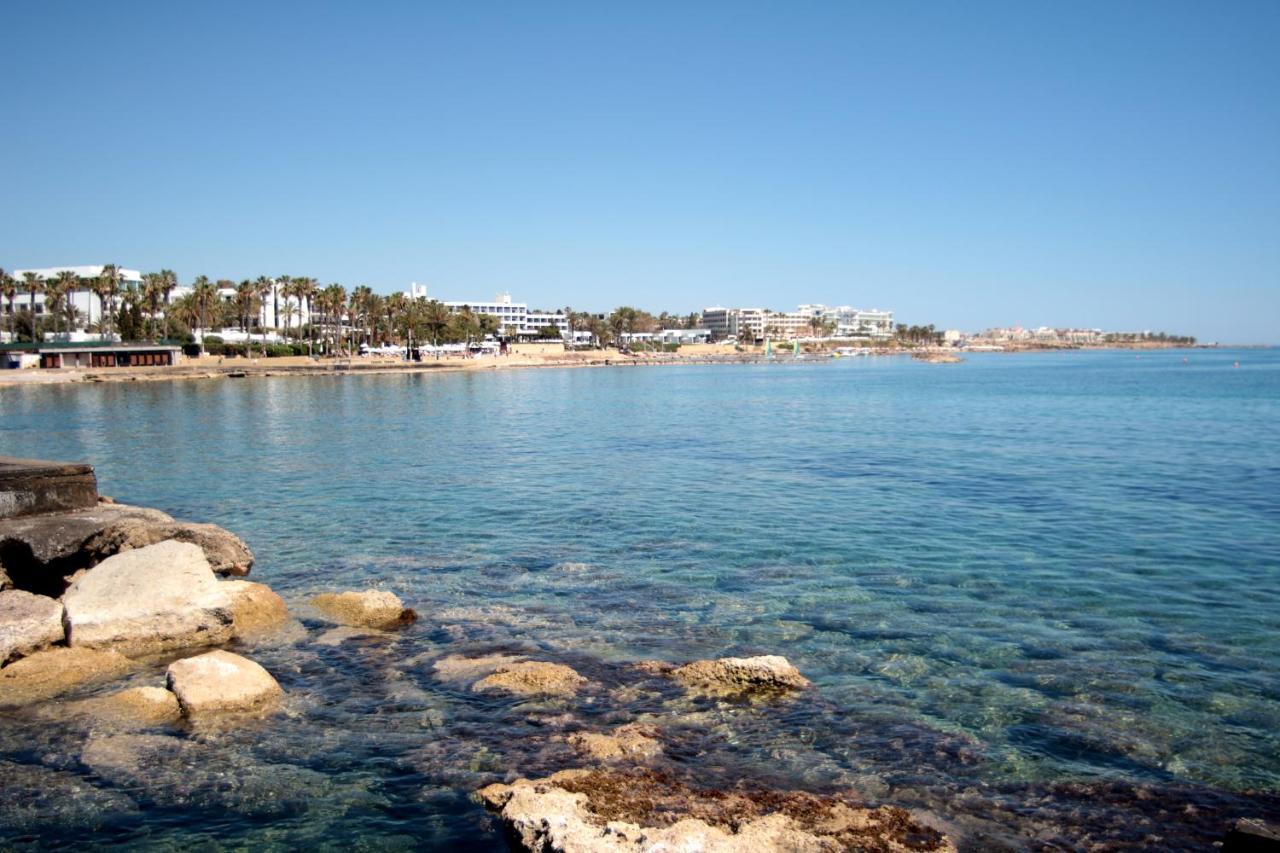 Phaedrus Living: Seaside Luxury Flat Lighthouse 67 Lejlighed Paphos Eksteriør billede